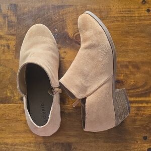 Torrid Women's Suede Tan Ankle Booties Size 8WW